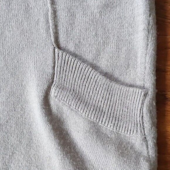 Xhilaration Short sleeve roll neck sweater - Picture 3 of 5